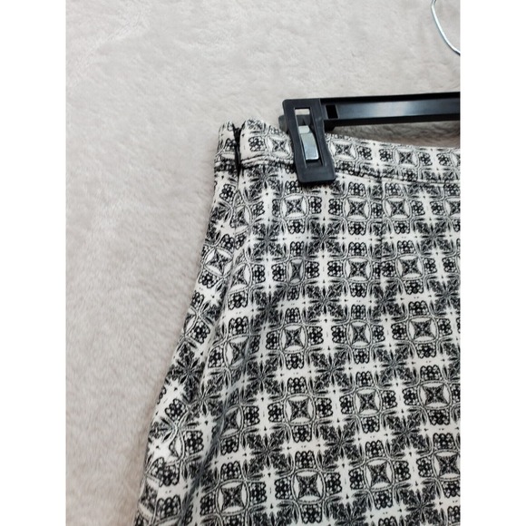 Abercrombie & Fitch Mini Skirts Womens Medium Black Geo Print Cotton Side Zipper - Picture 4 of 5